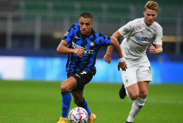 El Inter informó que Alexis salió lesionado del duelo por la Champions