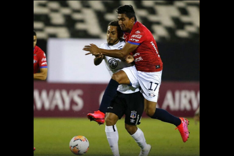 Colo Colo le dice adiós a los torneos internacionales tras derrota ante Wilstermann