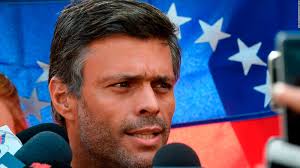 Leopoldo López abandona la residencia del embajador de España en Venezuela: 
