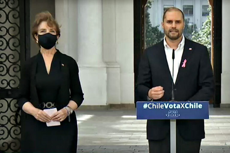 Plebiscito: Gobierno anunció transporte gratuito en Metro de Santiago, Merval y Biotren