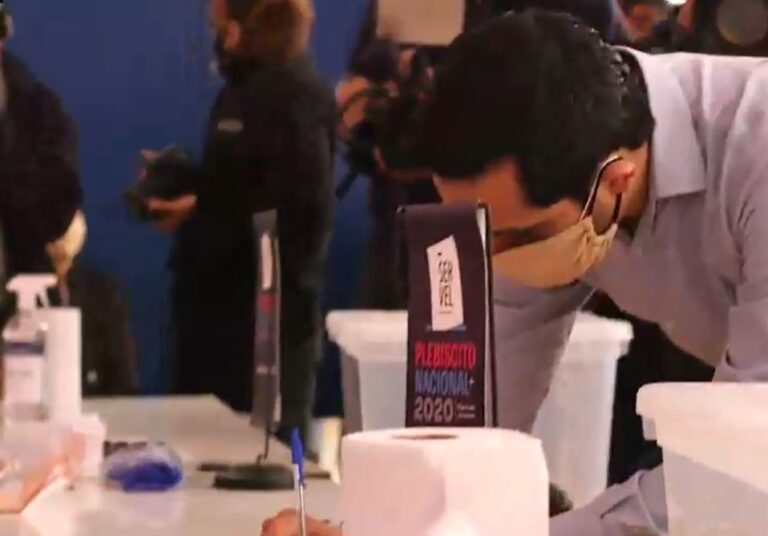 Visor Plebiscito Seguro: Permitirá cruzar datos de circunscripciones con casos activos de COVID-19