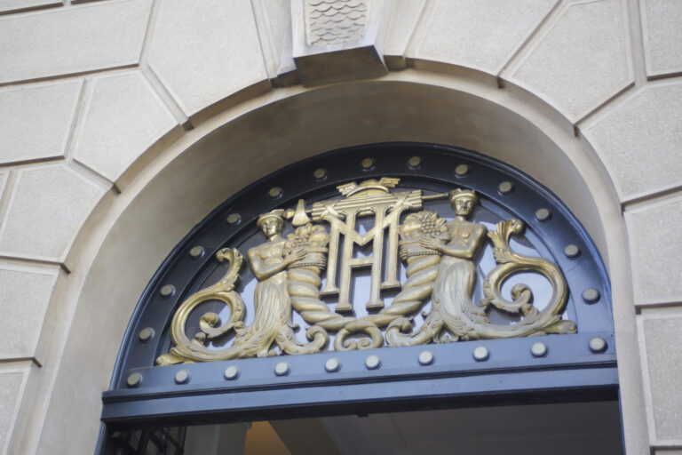 Deuda pública alcanzó su mayor nivel en tres décadas: Se acerca a la meta impuesta para este año