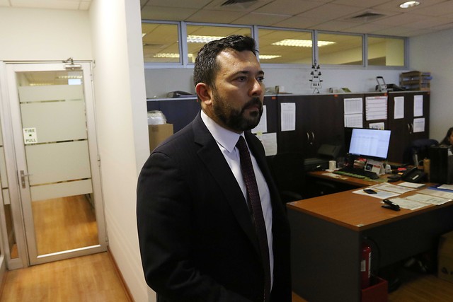 Formalizarán a fiscal de Maipú por abuso sexual por sorpresa