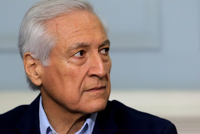 Heraldo Muñoz responde a ultimátum dentro del PPD por dos bajas femeninas en candidaturas a la CC