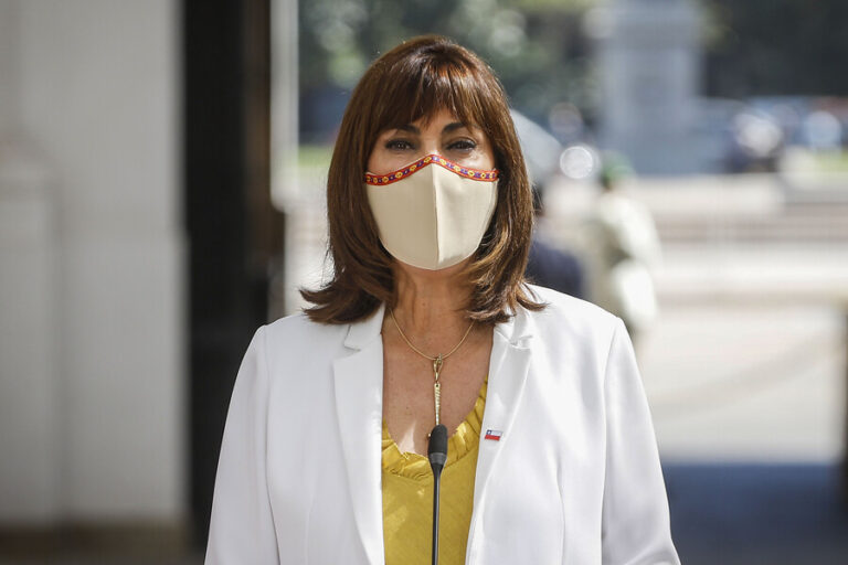 Ministra Mónica Zalaquett: 