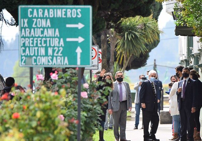 Presidente Piñera se reunió con la familia del cabo Eugenio Nain durante su gira por el sur del país