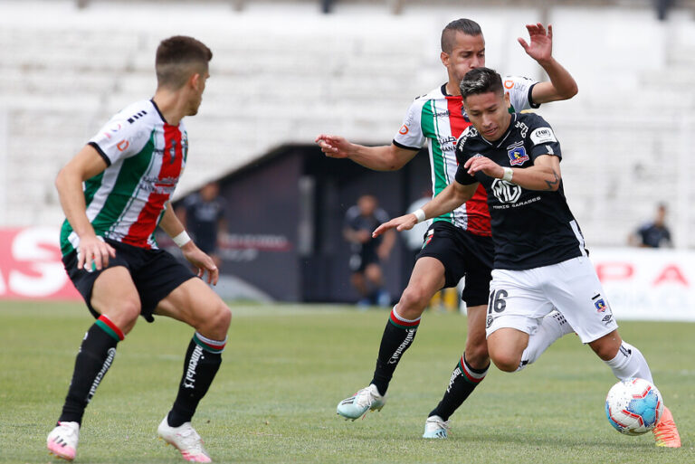 Colo Colo vuelve a la zona de peligro tras perder frente a Palestino