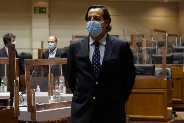 Revés para la oposición: Rechazan acusación contra Víctor Pérez