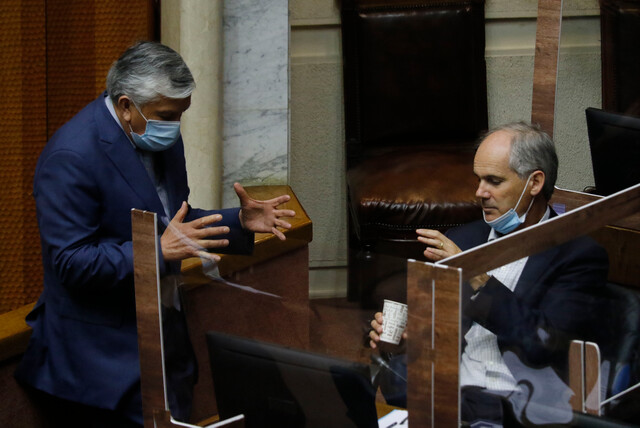 Los senadores de oposición que votaron a favor del segundo retiro del 10% impulsado por el gobierno