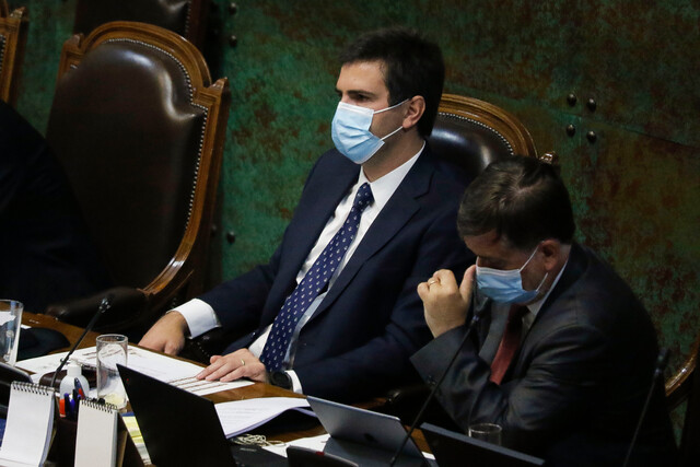 Presentan nueva moción de censura contra mesa de la Cámara presidida por Diego Paulsen