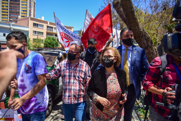 Presidenta del Senado recibió al 