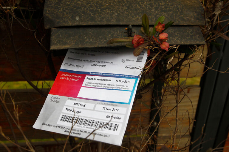 Comisión de Economía despacha proyecto para prórroga de ley que prohíbe el corte de servicios básicos