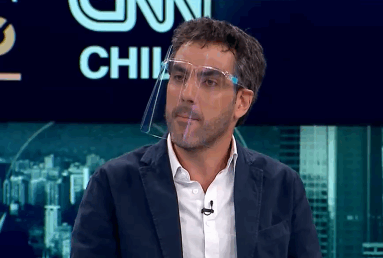 Covarrubias y amenaza de acusación constitucional contra Briones: 