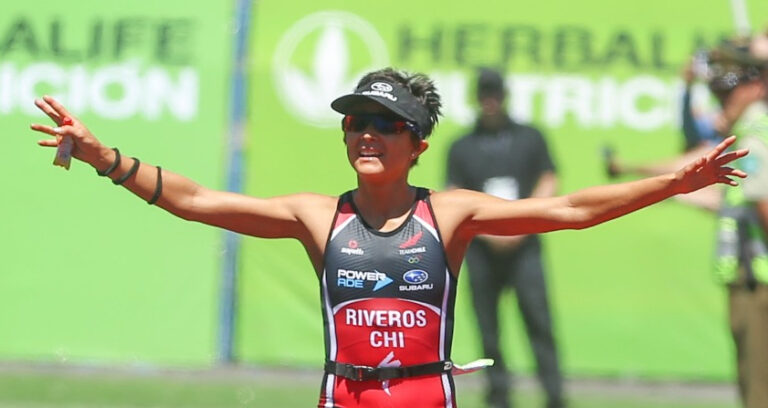 Bárbara Riveros triunfa en Australia: Se coronó campeona en el Súper Sprint Championship