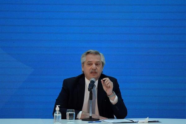 Fernández anuncia proyecto para legalizar el aborto: 