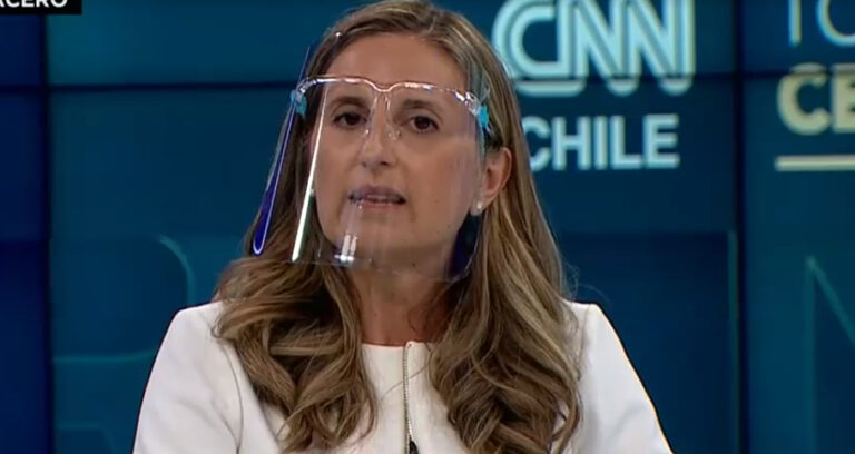 Paula Escobar y videojuego contra Daniela Vega: 