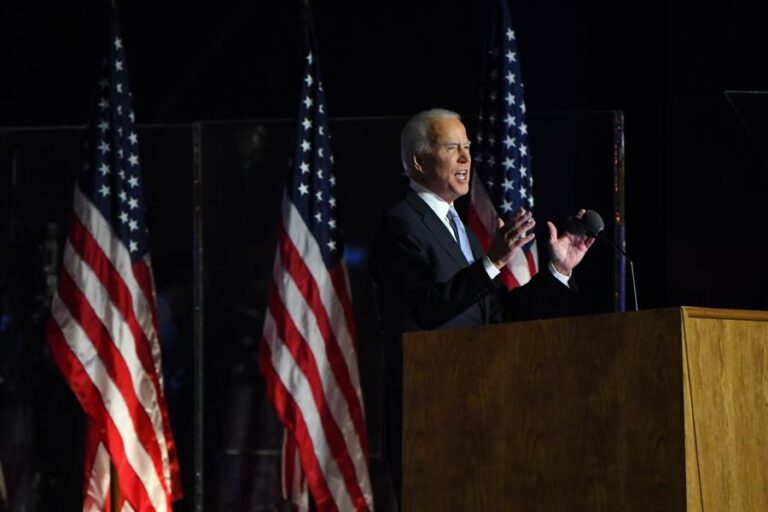 Biden denunció que gobierno de Trump pone 