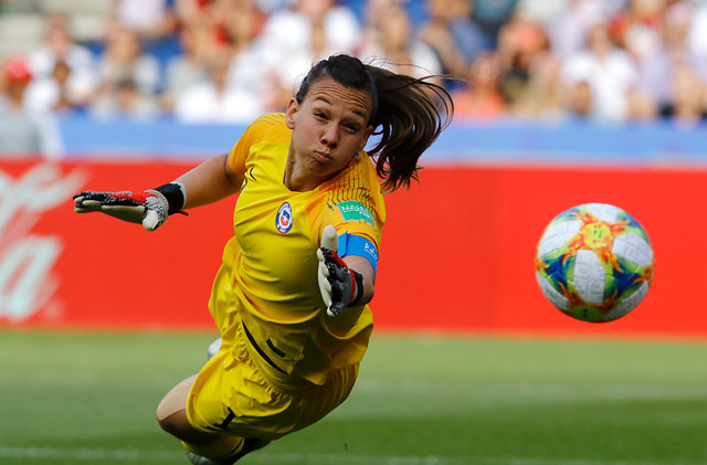 Christiane Endler es la única sudamericana nominada al equipo ideal de la UEFA