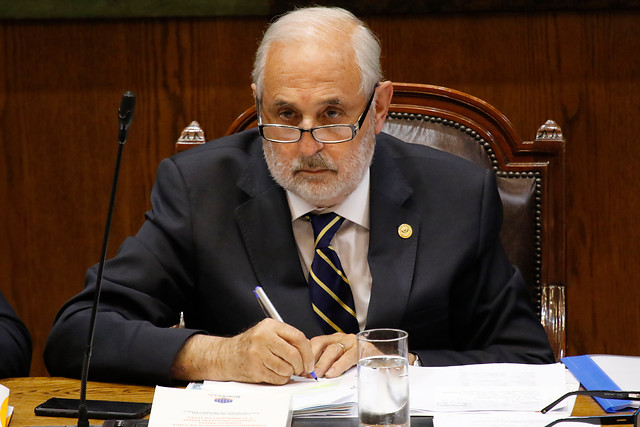 “Normaliza la violencia y la delincuencia”: La crítica del fiscal Abbott al proyecto de indulto