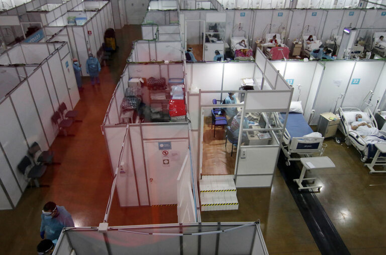 Espacio Riesco denunció que el Minsal le debe más de 4 millones de dólares por prestar recinto durante la pandemia