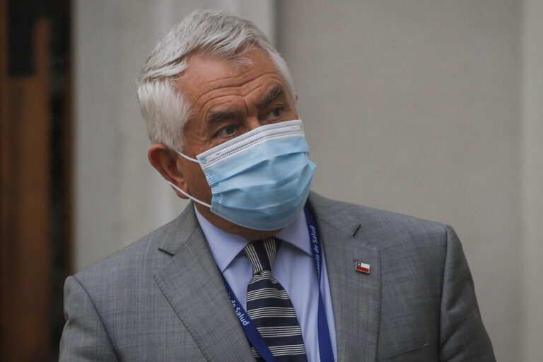 Ministro Paris y la RM: 