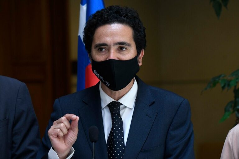 Hacienda presentó proyecto para restringir traspasos entre fondos pensiones