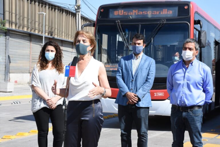 Ministra Hutt presentó propuestas para electrocorredor que conectará Antofagasta