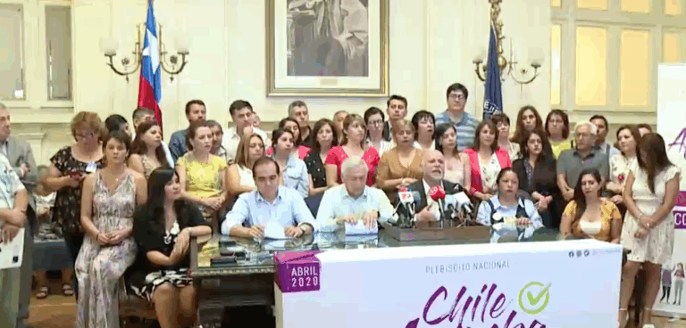 Pacto RD-PC revive el mapa de tres bloques en la política chilena