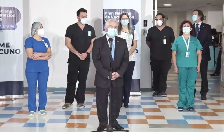 Ministro Paris tras inicio de vacunación: 