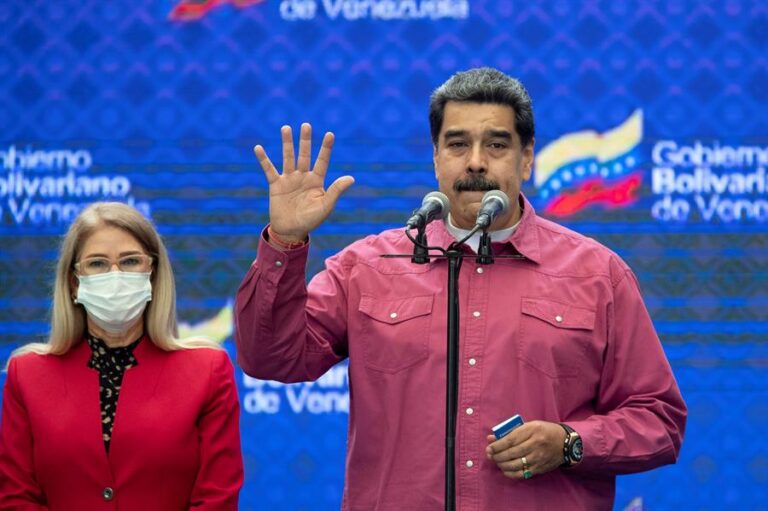 Maduro ratificó su permanencia en el cargo tras triunfo chavista en controvertidas legislativas