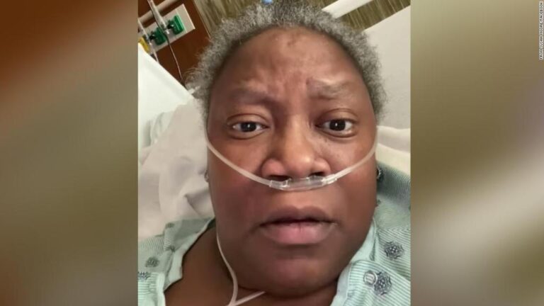 Doctora murió por COVID-19 semanas después de acusar al personal del hospital de trato racista