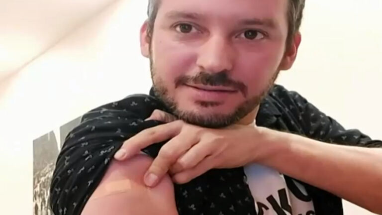 Pablo Mura, primer chileno vacunado contra el COVID-19 en Rusia: 