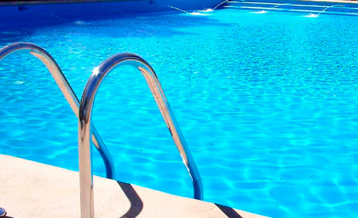 Las Condes y Parquemet inauguran temporada de piscinas bajo estricto protocolo sanitario