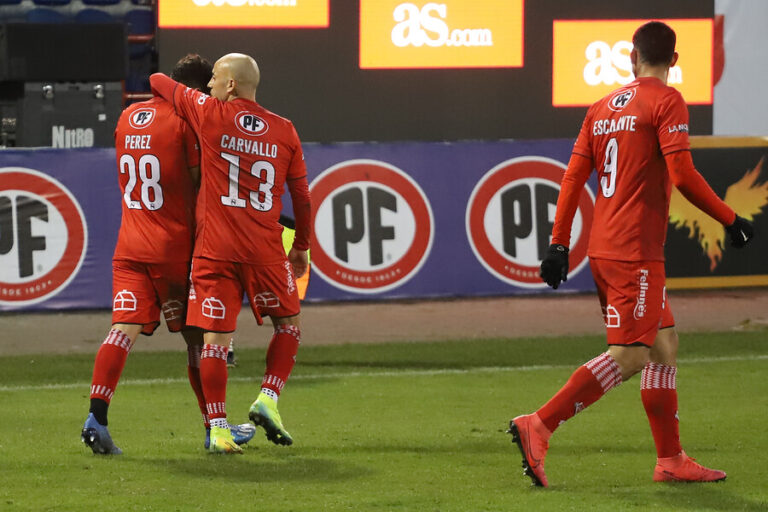 Primera B: Ñublense derrotó a Barnechea y quedó a una victoria del ascenso