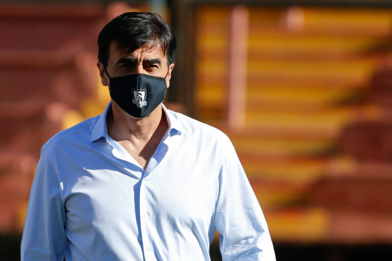 Tribunal aplica máximo rigor y suspende por tres fechas a Gustavo Quinteros