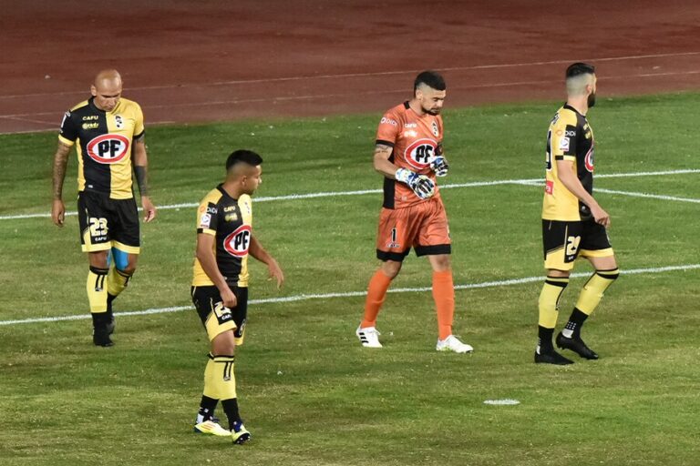 Sudamericana: Coquimbo pierde la localía y deberá enfrentar a Defensa y Justicia en el Nacional