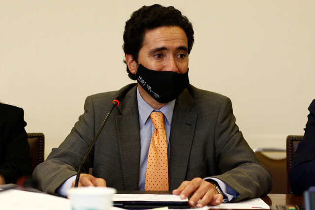 Ministro Ignacio Briones es evaluado como posible candidato presidencial por Evópoli