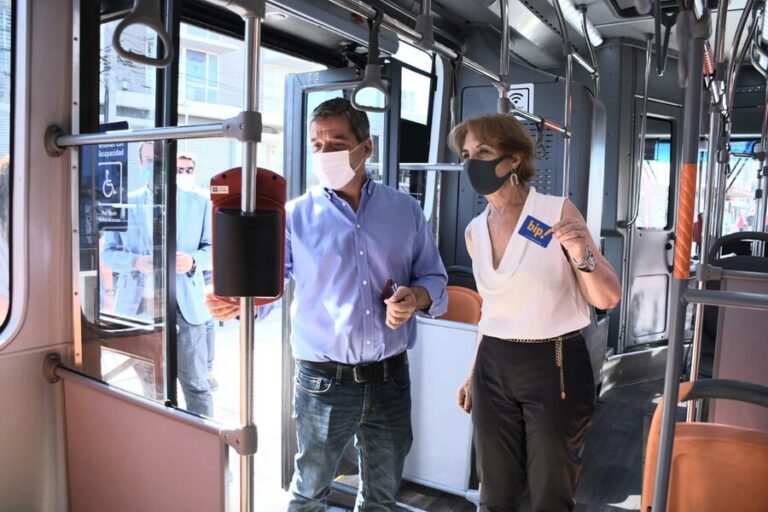 Gloria Hutt presenta nueva tarjeta Bip! que llama al correcto cumplimiento de las medidas sanitarias