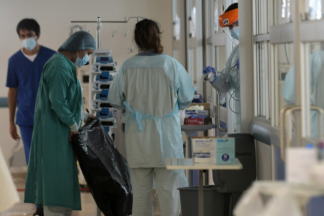 Chile suma 4.498 casos diarios nuevos y roza los 700 mil contagios acumulados de COVID-19