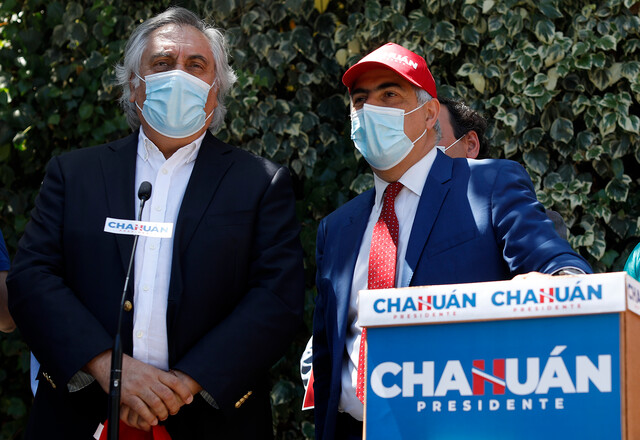 Chahuán inscribió su precandidatura presidencial por RN: 