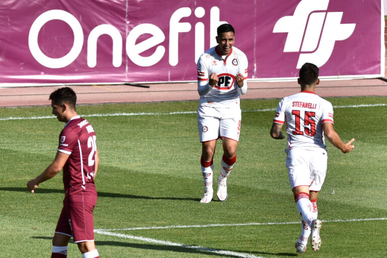 La Calera goleó a domicilio a La Serena y recortó distancias con la UC
