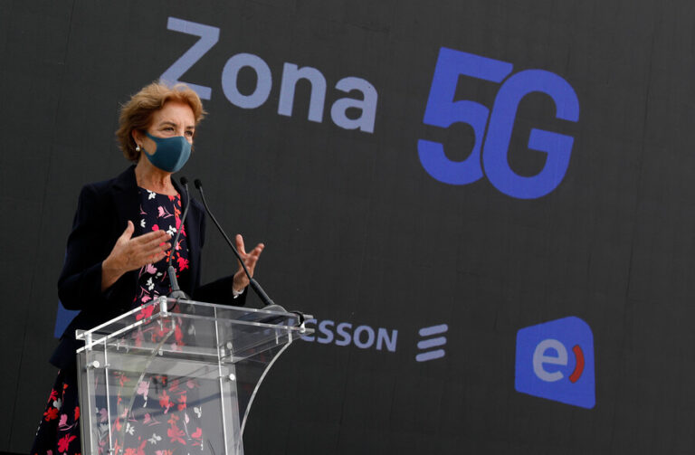 Gobierno inaugura en Santiago la primera área de Latinoamérica con red 5G