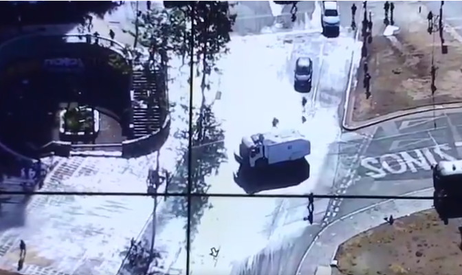 Se registran al menos dos detenidos en nuevas manifestaciones en Plaza Baquedano