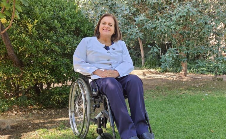 Pamela Vivanco, la enfermera jubilada que quiere poner la salud pública y la inclusión en el centro de la Constitución