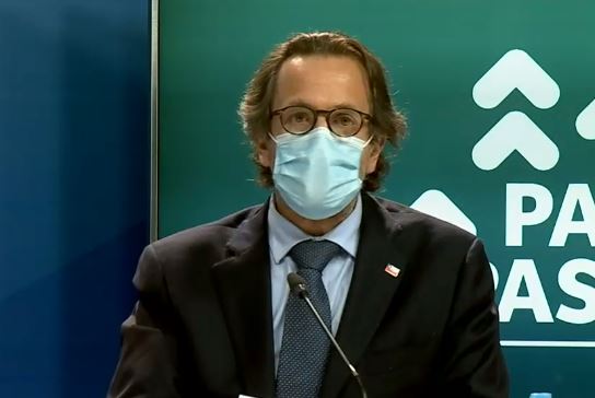 Permiso de Vacaciones será evaluado: Minsal informó que hay 192 camas críticas disponibles