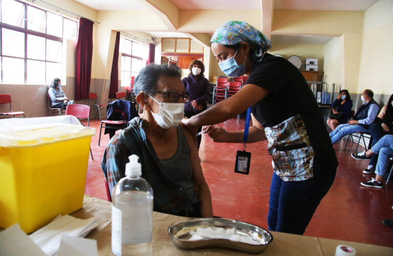 Más de 556 mil personas ya fueron vacunadas contra el COVID-19 en el país