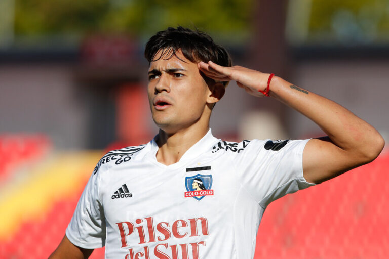 Pablo Solari fue nombrado ciudadano ilustre de Arizona tras salvar a Colo Colo del descenso