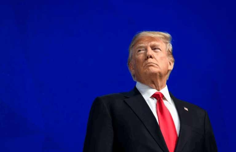 Donald y Melania Trump se inocularon contra el COVID-19 en enero