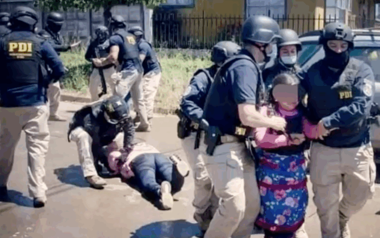 Investigan presunto delito de apremios ilegítimos contra hija de Catrillanca por parte de la PDI