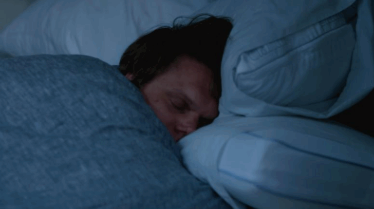 8 maneras para volver a conciliar el sueño después de despertar por la noche